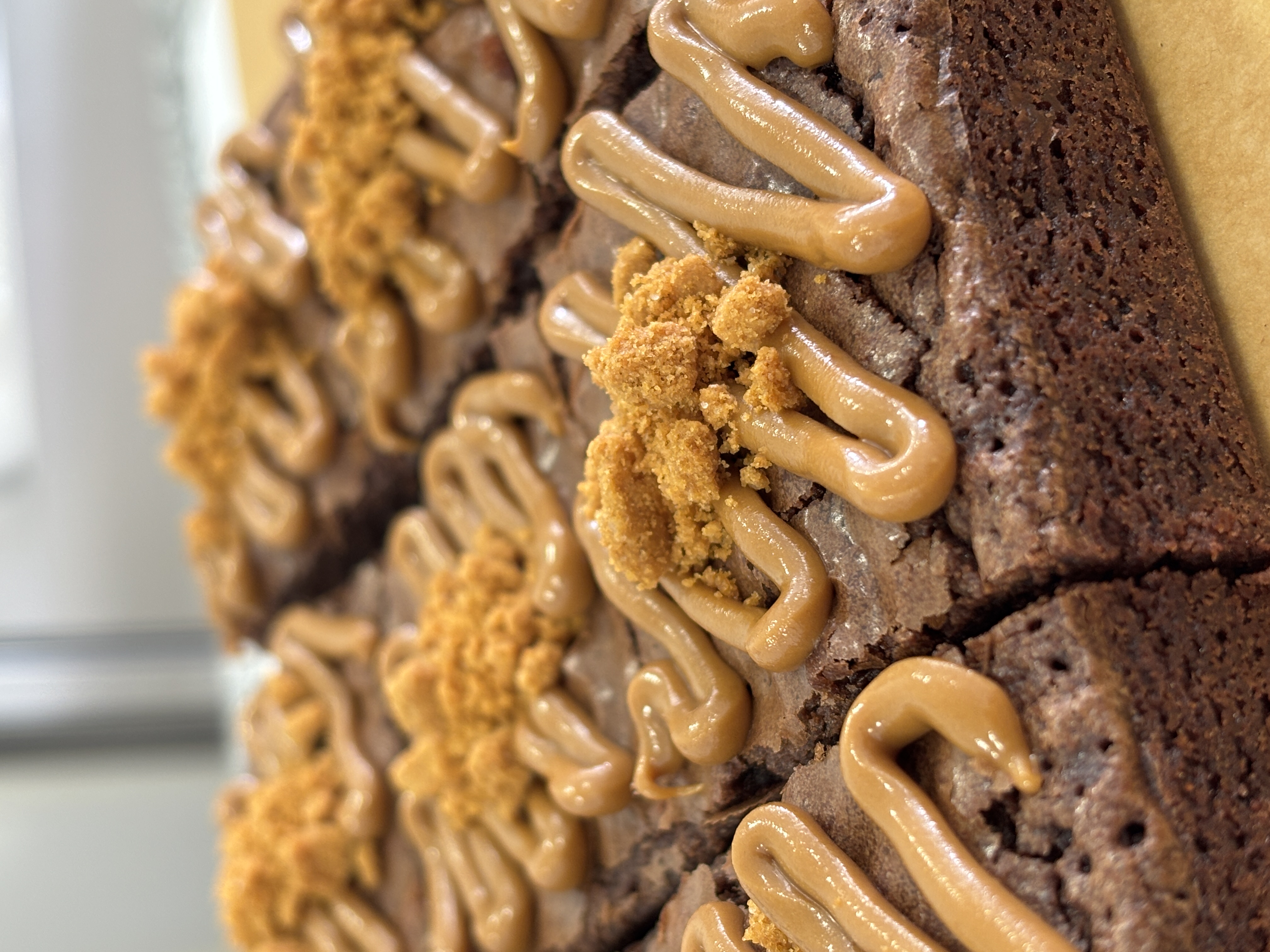 Brownies com drizzle de caramelo